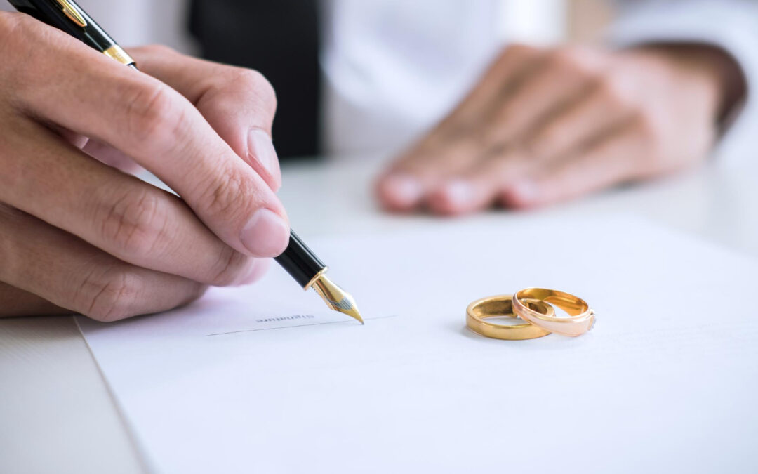 Předmanželská smlouva: romantika, jistota, nebo zbytečný stres?